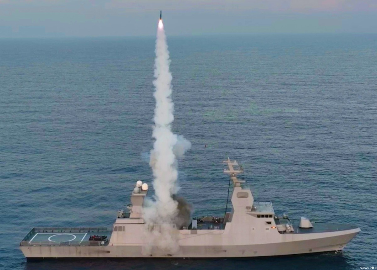 barak-8 sam mr lr er surface-to-air missile israeli sa'ar-6 corvette 15