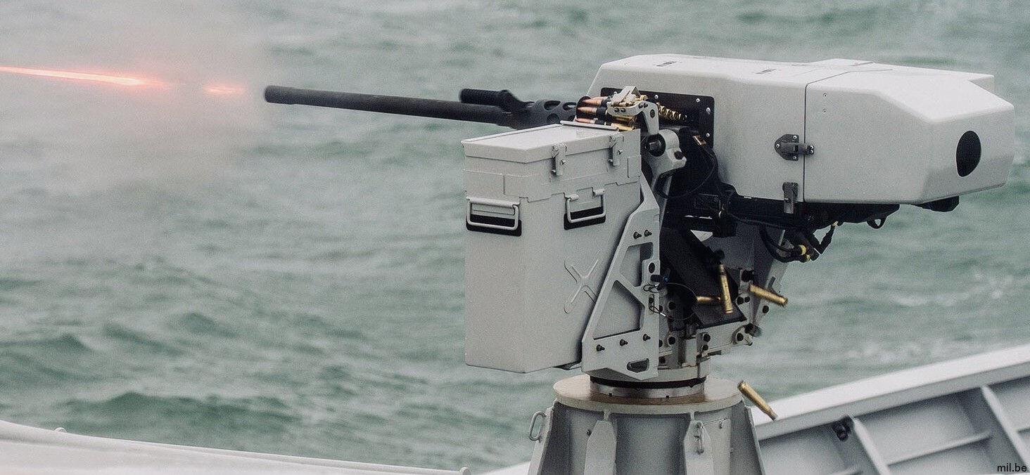 sea defnder naval remote weapon system rws fn herstal machine gun 05