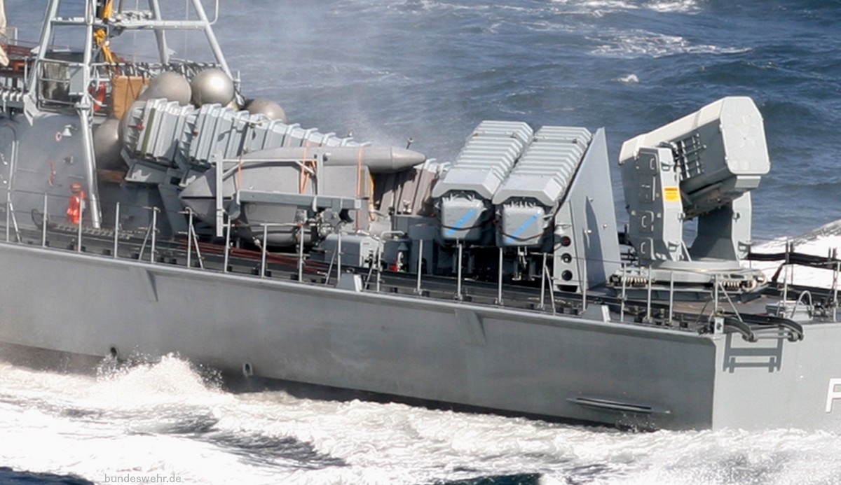 mm38 exocet anti-ship missile ssm aerospatiale mbda navy box launcher ship 03