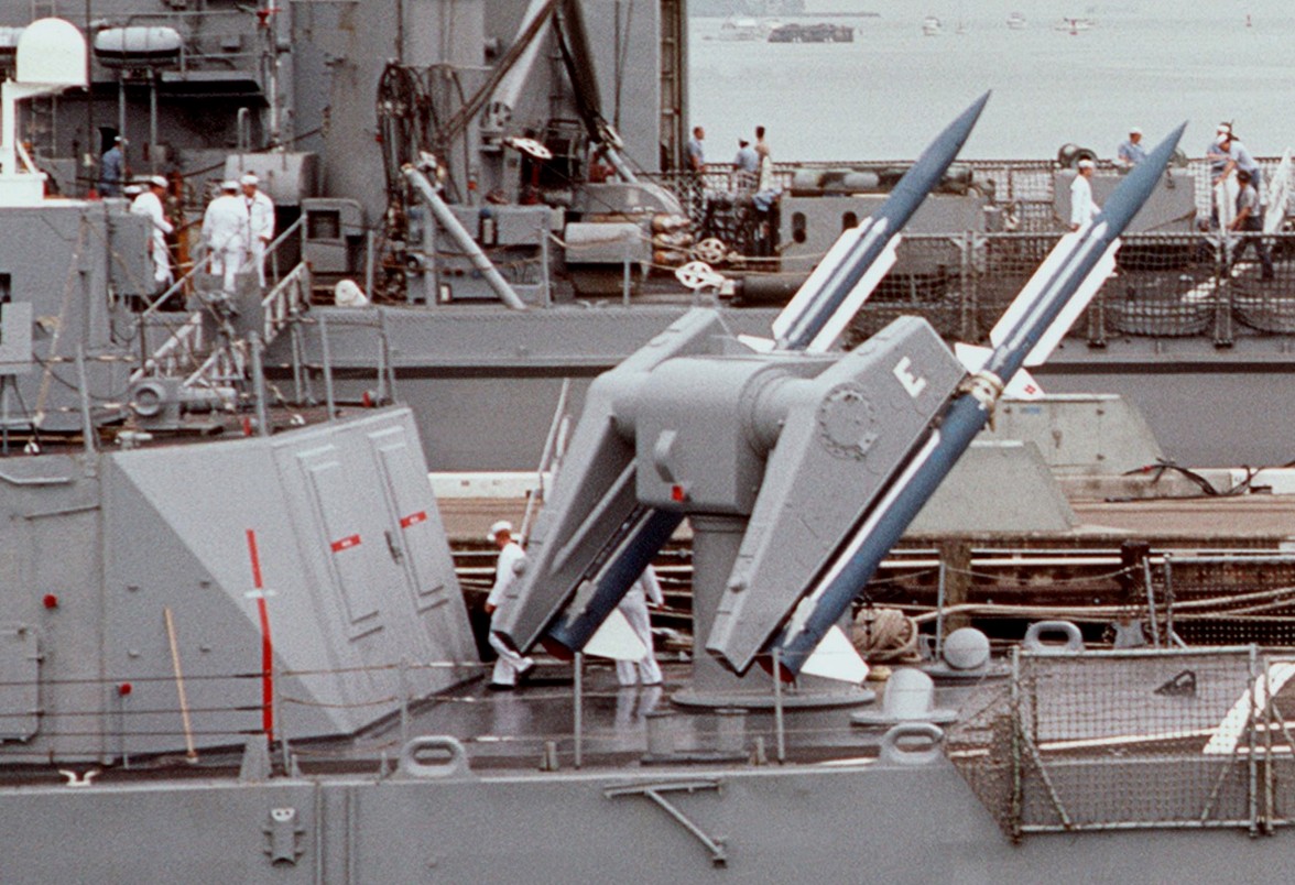 mk-10 guided missile launching system gmls belknap leahy farragut coontz class terrier standard