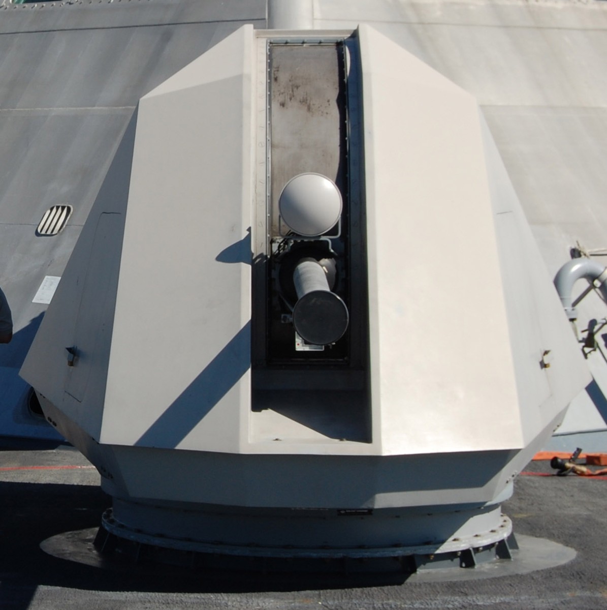 mk.110 mod.0 57mm naval gun bofors 57/L70 bae systems freedom class littoral combat ship lcs us navy 09