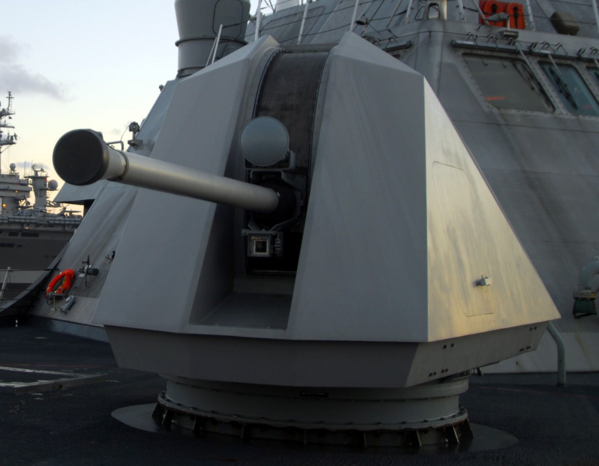 mk.110 mod.0 57mm naval gun bofors 57/L70 bae systems freedom class littoral combat ship lcs us navy 13