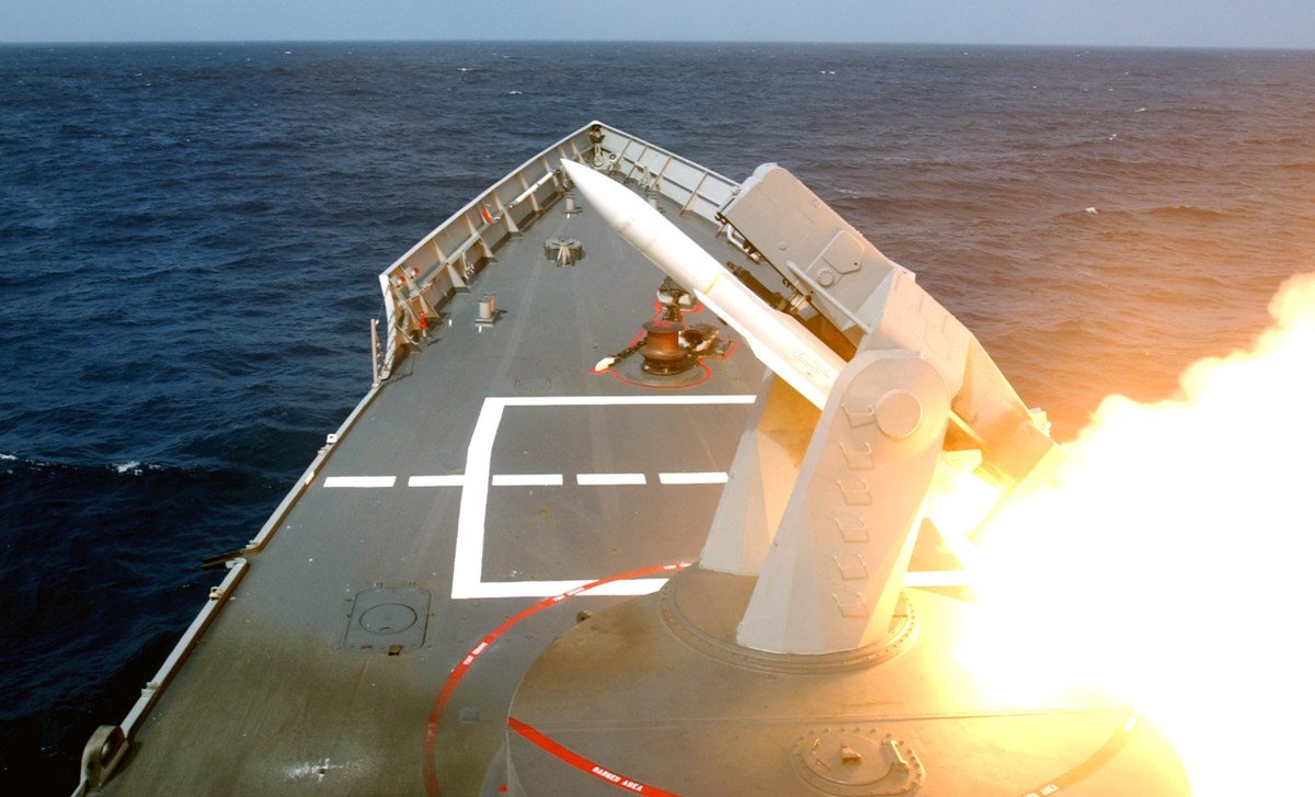 mk-13 guided missile launching system gmls single arm rim-66 standard sm-1mr perry class ffg 05