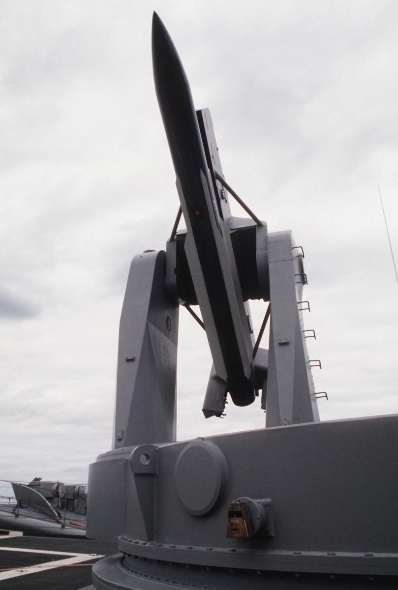 mk-13 guided missile launching system gmls single arm rim-66 standard sm-1mr 13