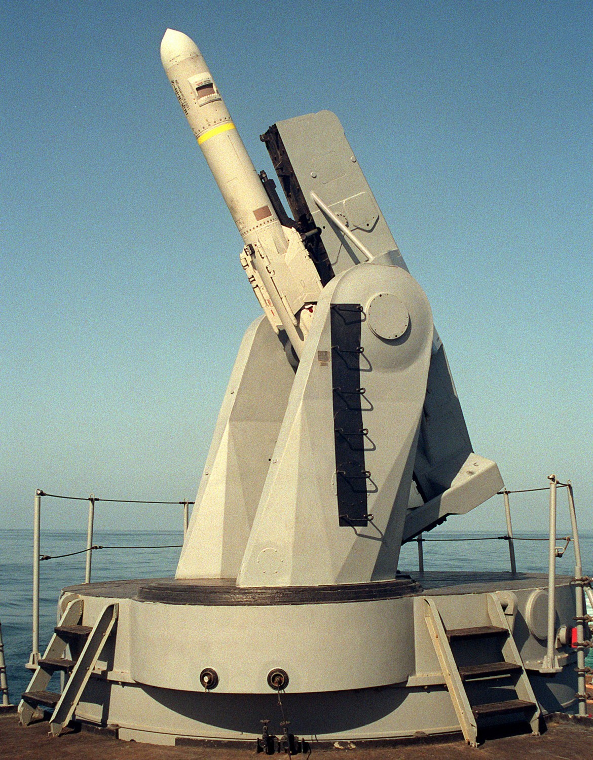 mk-13 guided missile launching system gmls single arm rim-66 standard sm-1mr rgm-84 harpoon ssm charles f. adams class ddg 30