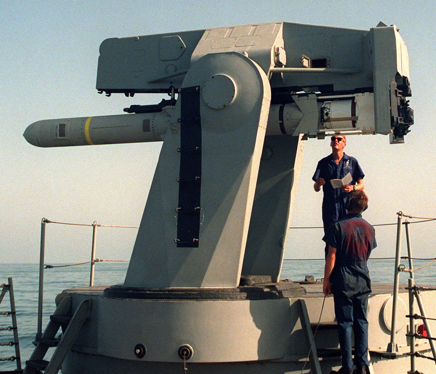 mk-13 guided missile launching system gmls single arm rim-66 standard sm-1mr rgm-84 harpoon ssm charles f. adams class ddg 31