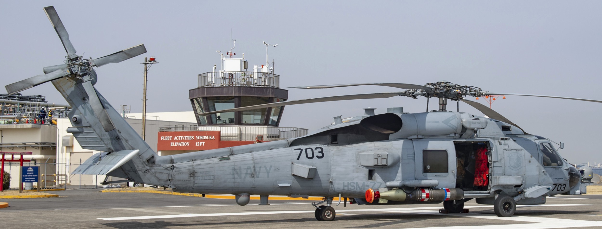 mk.54 mako lightweight torpedo lht mark navy raytheon mh-60r seahawk helicopter 30