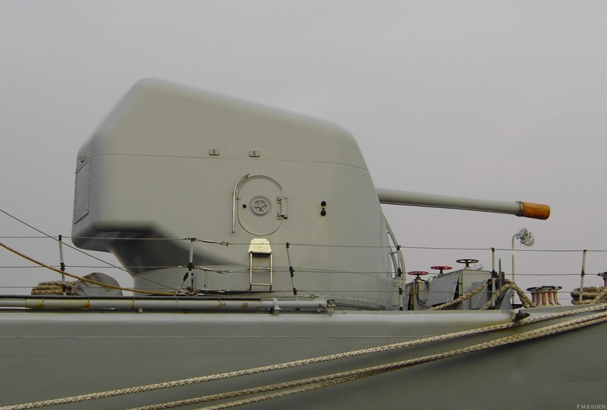 oto melara breda 127/54c compact gun 127mm 5-inches 54- caliber 03 maestrale class frigate espero