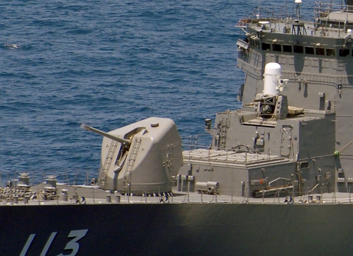 oto melara breda 127/54c compact naval gun 127mm 5-inches 54-caliber 13 takanami class destroyer jmsdf japan