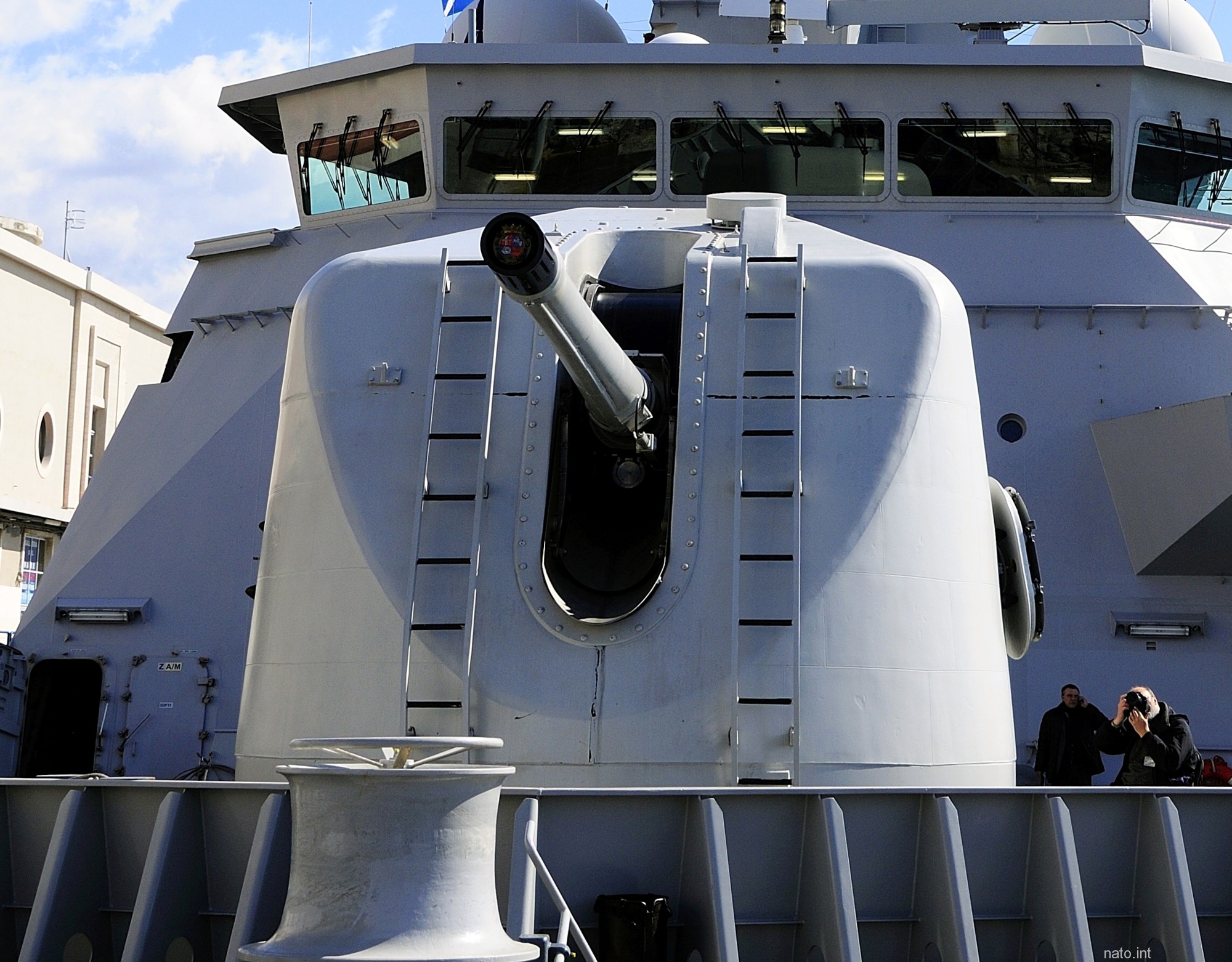 oto melara breda 127/54c compact gun 127mm 5-inches 54- caliber 18