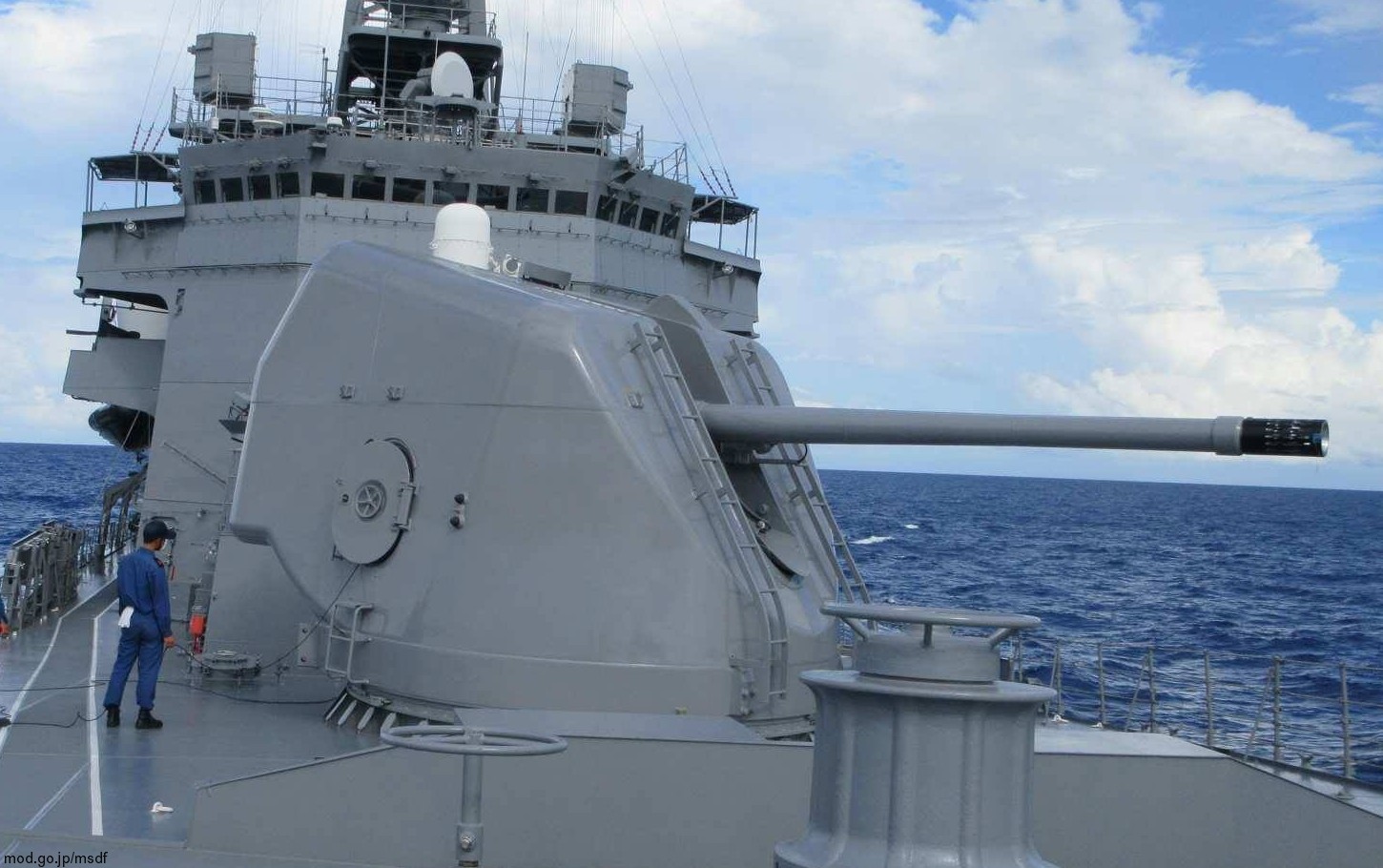 oto melara breda 127/54c compact naval gun 127mm 5-inches 54-caliber 24 takanami class destroyer