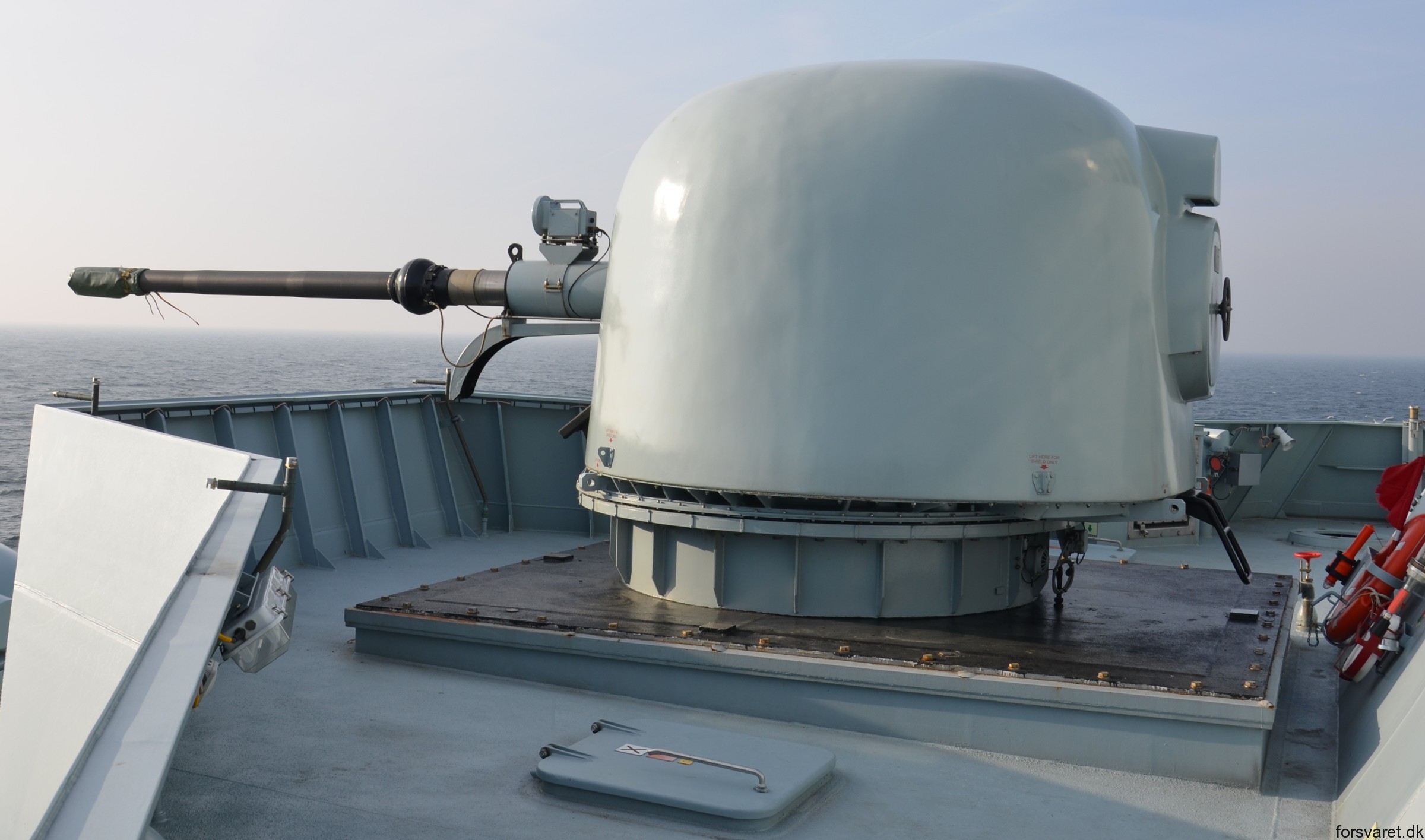 76/62sr super rapid naval gun oto melara breda leonardo 42