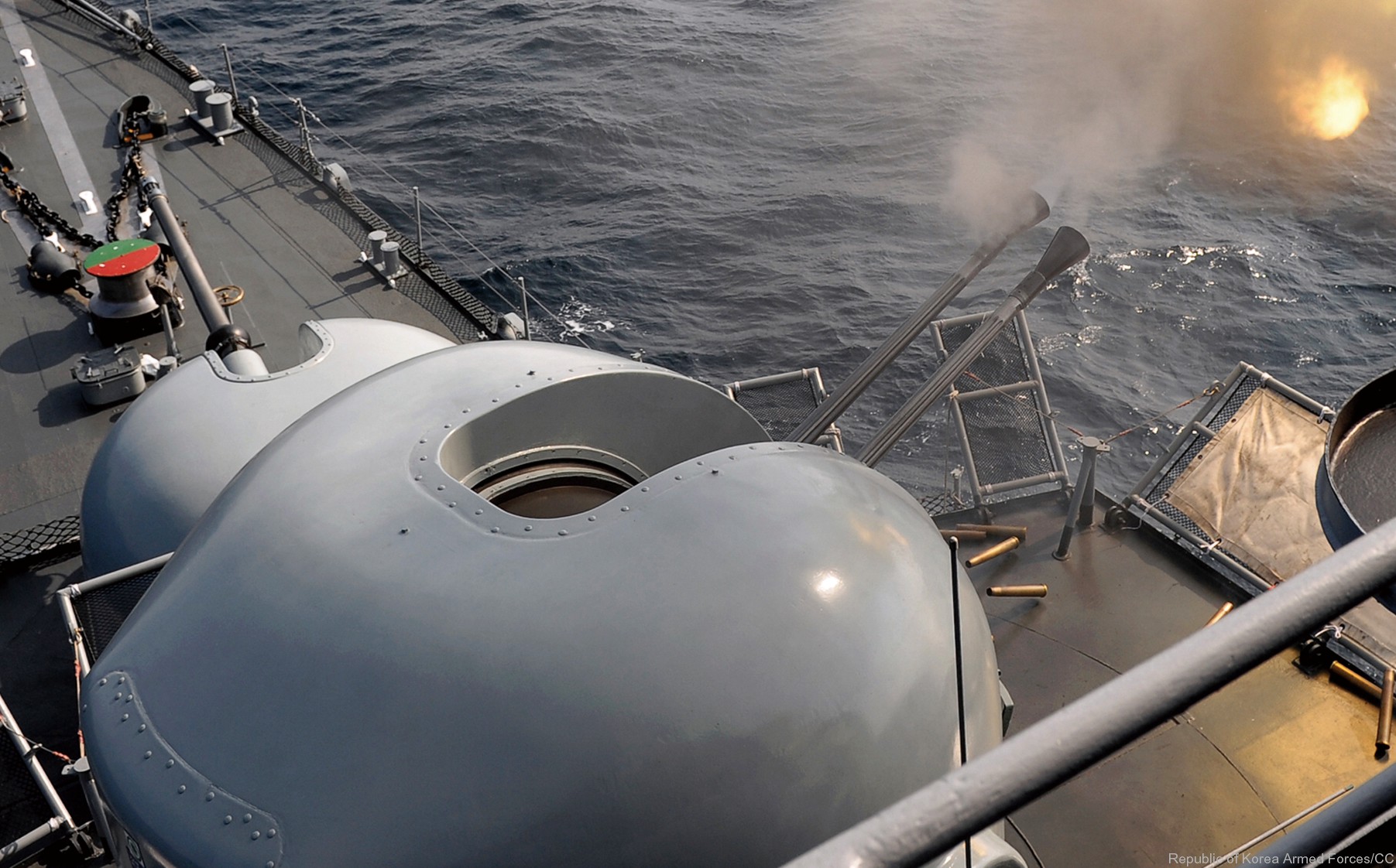 oto melara breda 40/l70 dardo close-in weapon system ciws 40mm 70-caliber twin navy ship 05