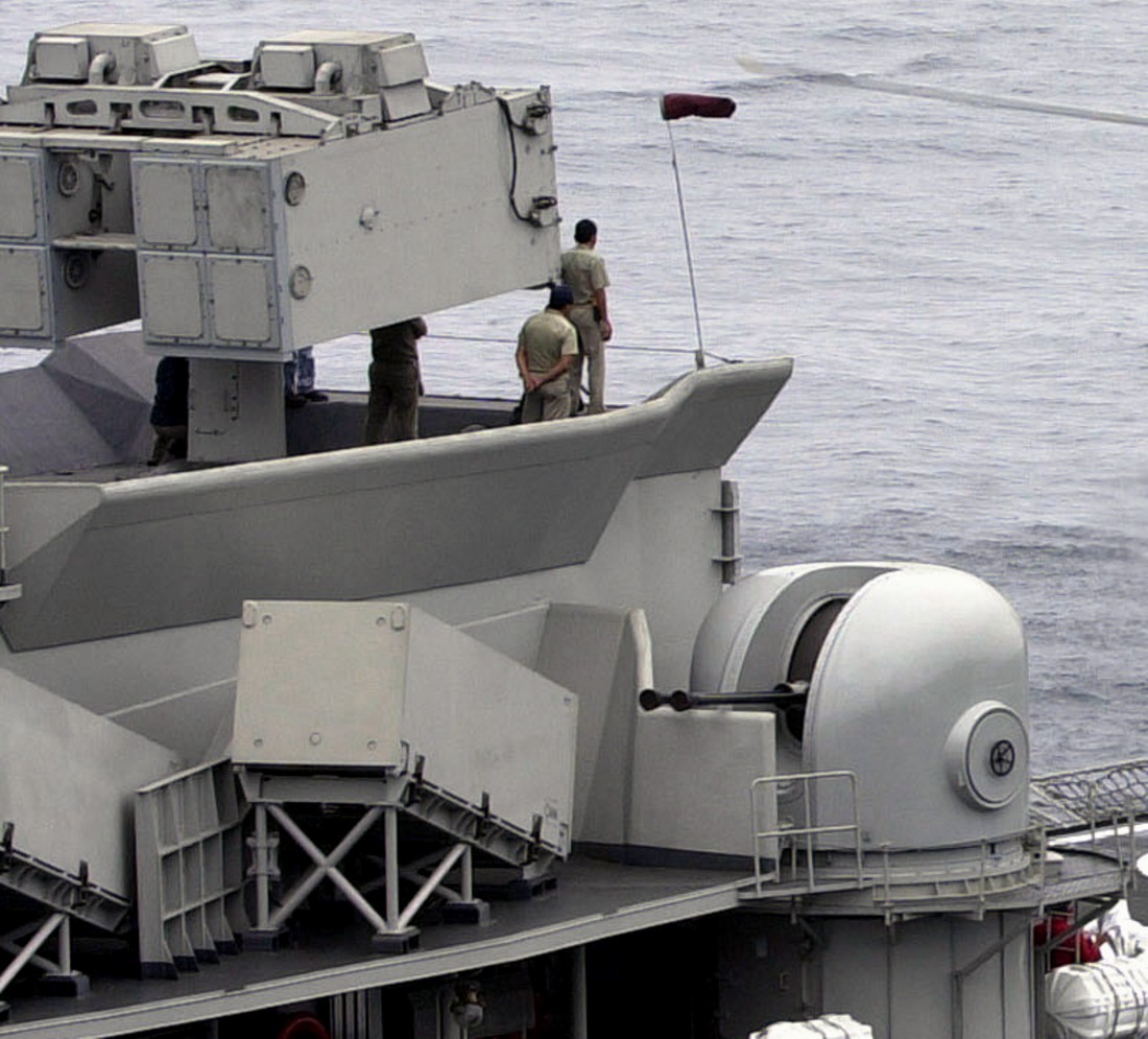 oto melara breda 40/l70 dardo close-in weapon system ciws 40mm 70-caliber twin navy ship 10
