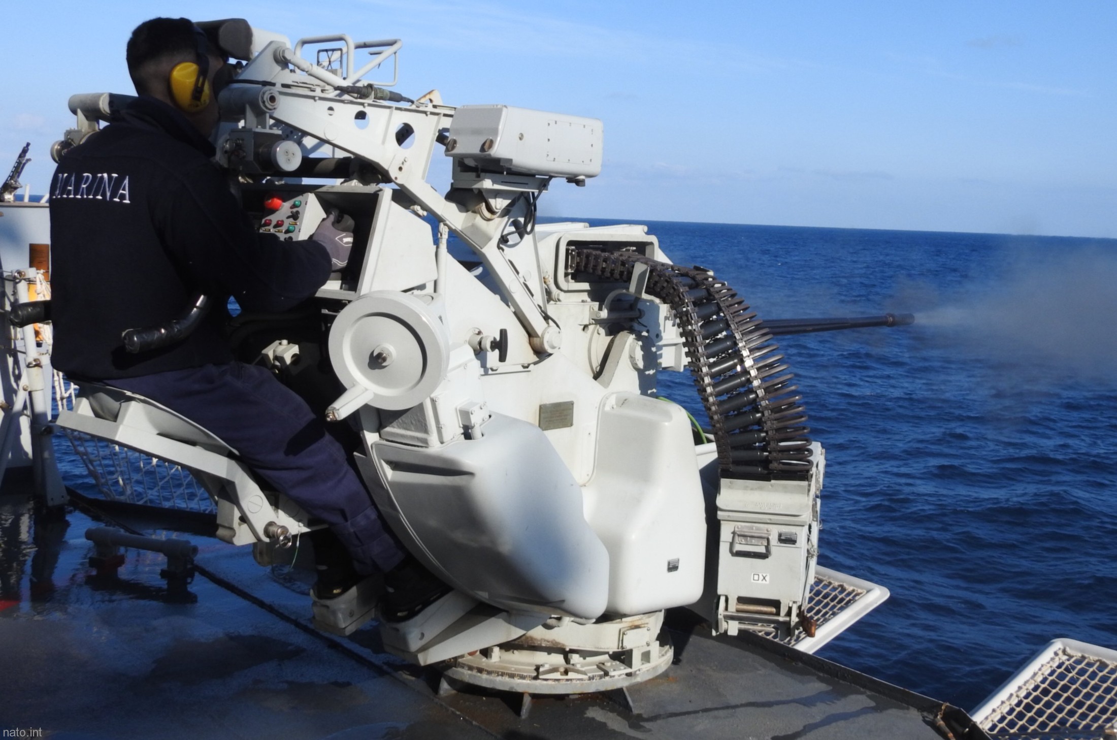 kba 25/80 mm machine gun system oto melara breda oerlikon leonardo italian navy marina militare 23