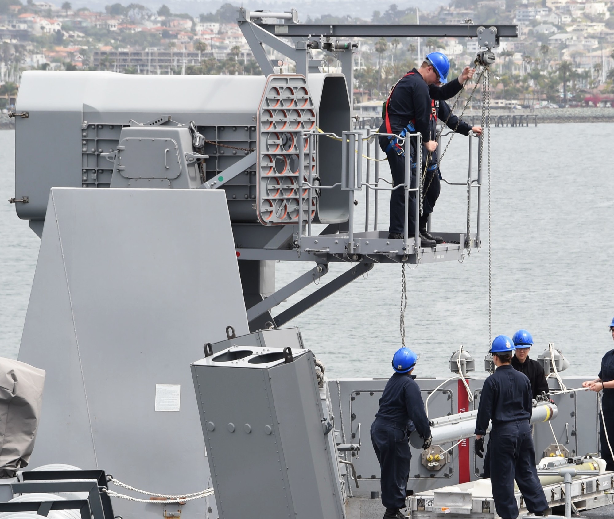 rim-116 rolling airframe missile ram ciws mk.49 launching system mk.31 gmws mk.144 gmls 24