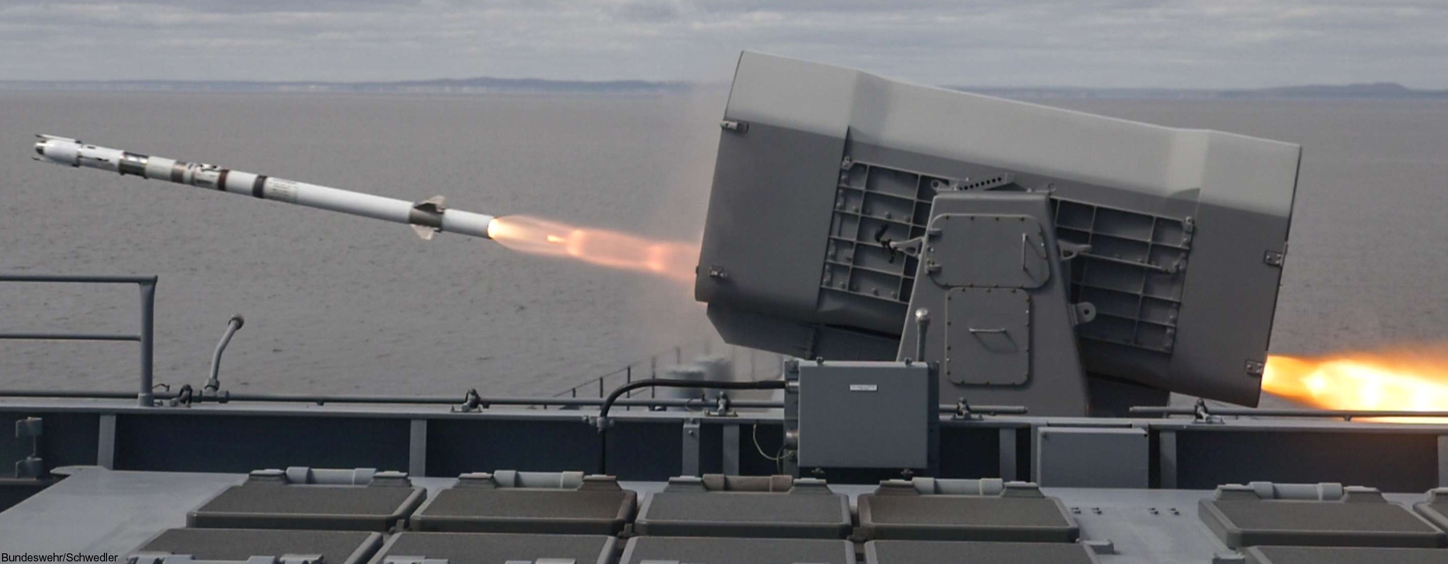 rim-116 rolling airframe missile ram ciws mk.49 launching system mk.31 gmws 33