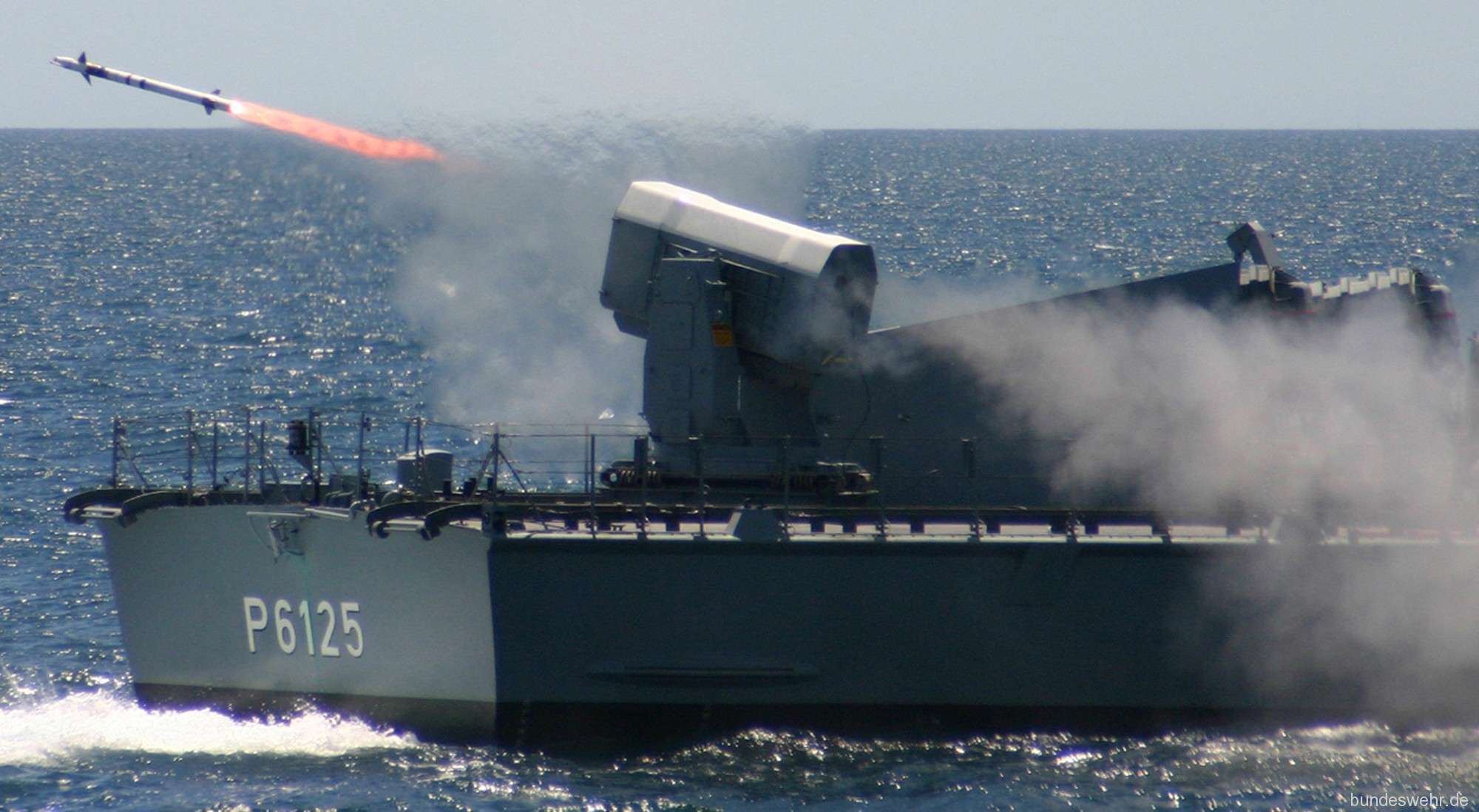 rim-116 rolling airframe missile ram ciws mk.49 launching system mk.31 gmws german navy facm