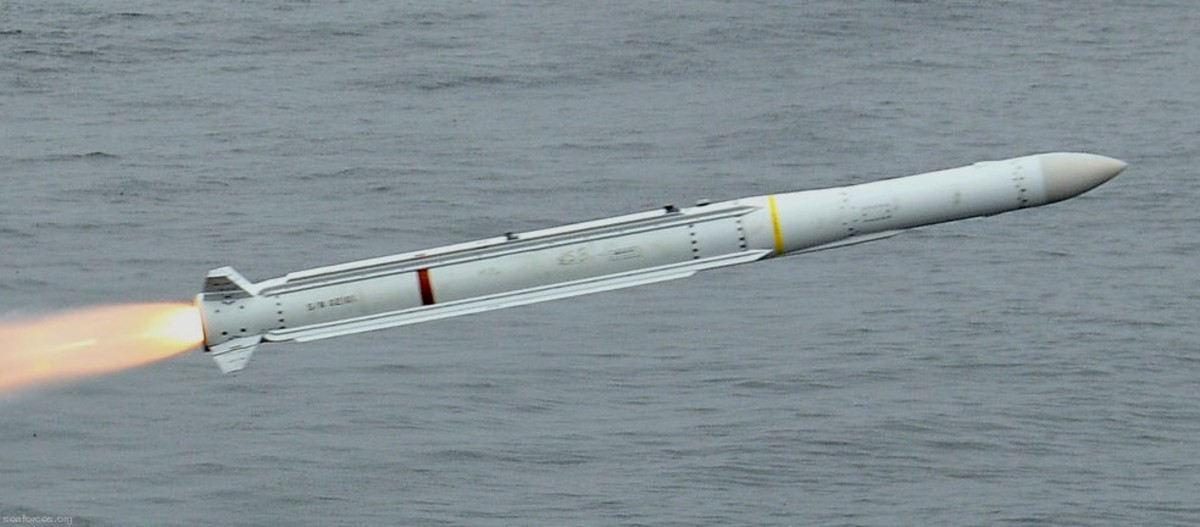 rim-162 evolved sea sparrow missile essm sam navy 08