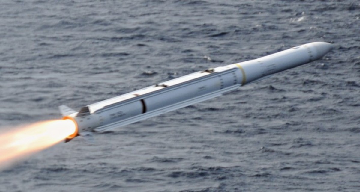 rim-162 evolved sea sparrow missile essm sam navy 08a