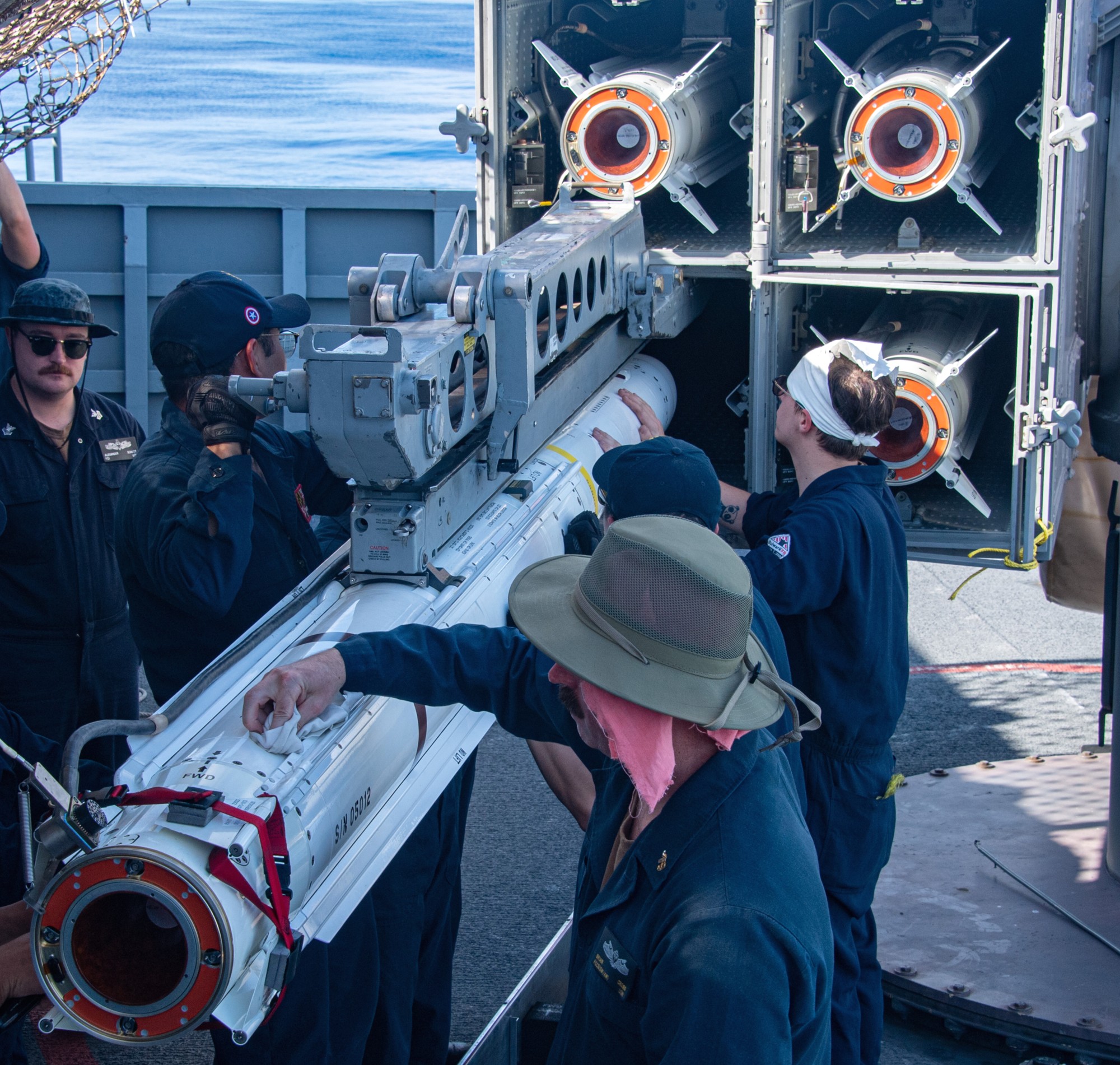 rim-162 essm evolved sea sparrow missile sam point area defense us navy 65