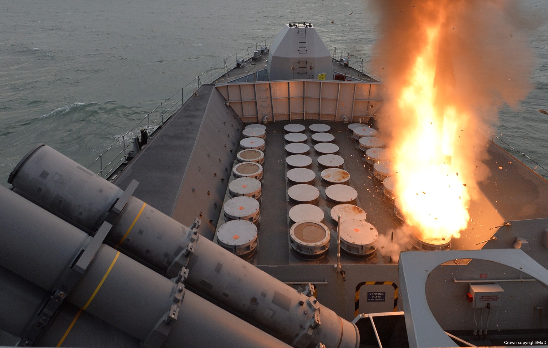 sea wolf sam missile gws-26 guided weapon system vertical launch type 23 duke class frigate royal navy 18
